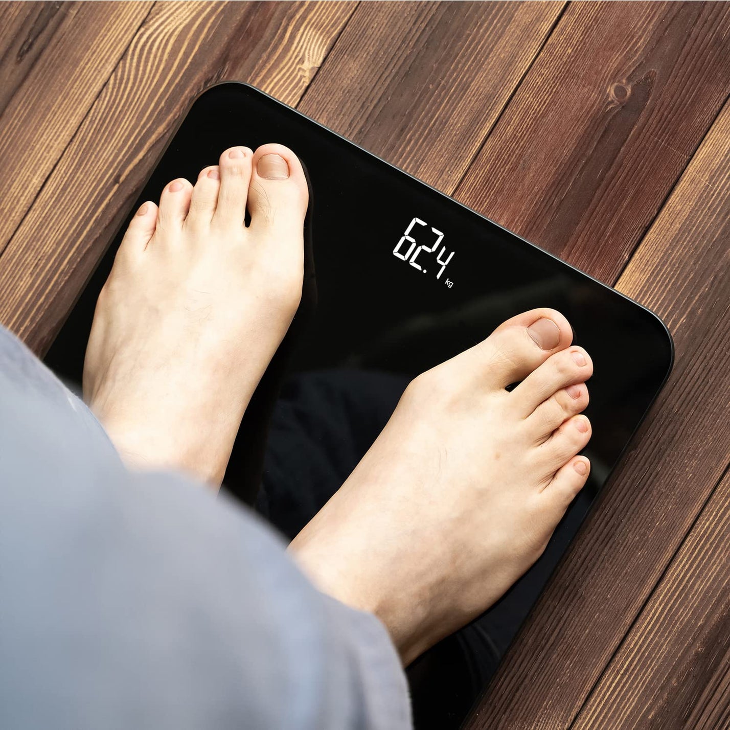 iHome Digital Scale Step-On Bathroom Scale - iHome High Precision Body  Weight Scale - 400 lbs, Battery Powered with LED Display - Batteries  Included